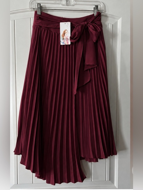 PrettyGarden Dresses & Skirts - NWT PrettyGarden Burgundy Pleated Asymmetrical Midi Skirt Size XL